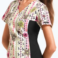 womens-cherokee-flexible-v-neck-print-top