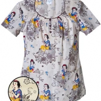 womens-disney-snow-white-print-top